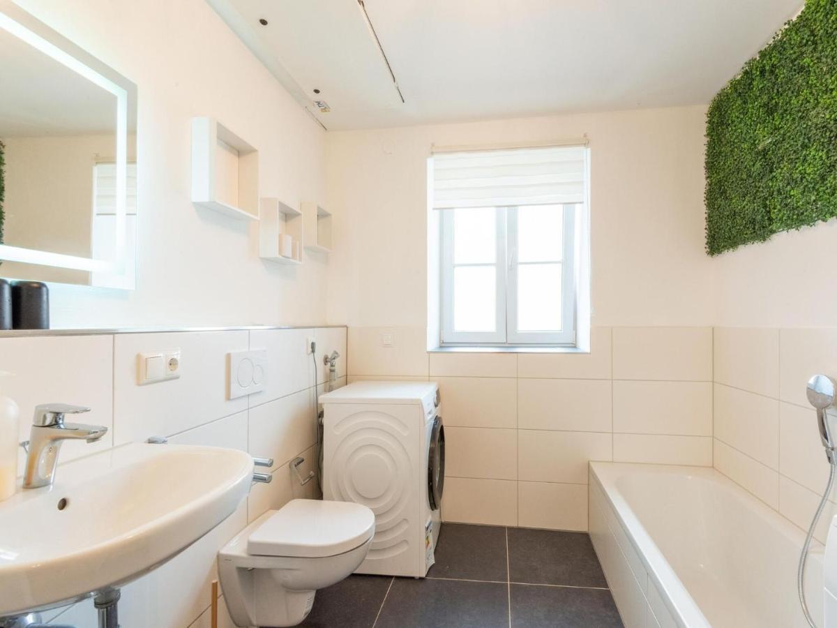 Apartment With Terrace In An Ideal Location Haunsheim Zewnętrze zdjęcie