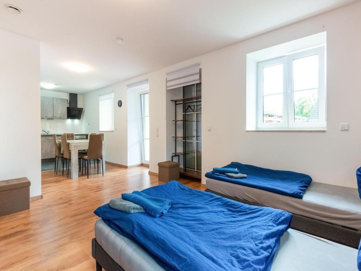 Apartment With Terrace In An Ideal Location Haunsheim Zewnętrze zdjęcie